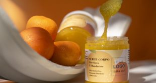 Scrub corpo con agrumi, materia prima del territorio